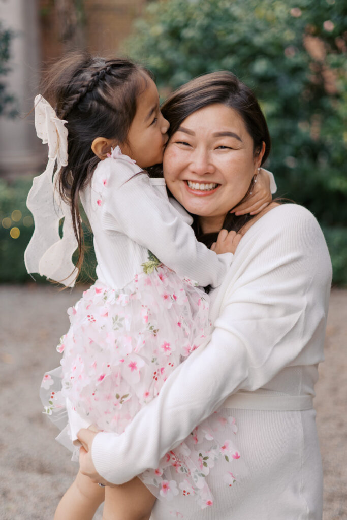 mom and toddler at maternity photography session at Filoli in Woodside