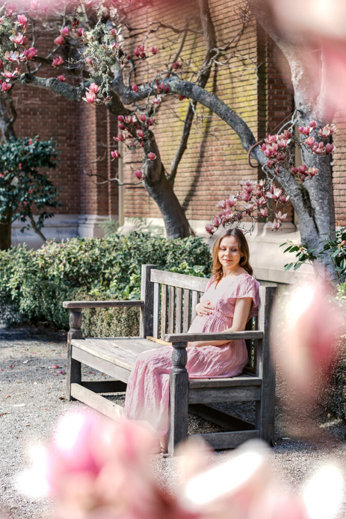 Bay Area Filoli maternity photography session in springtime with magnolias
