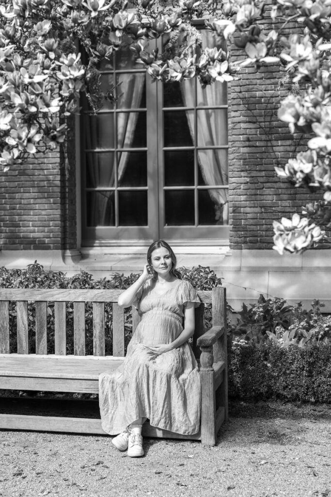 Bay Area Filoli maternity photography session in springtime with magnolias