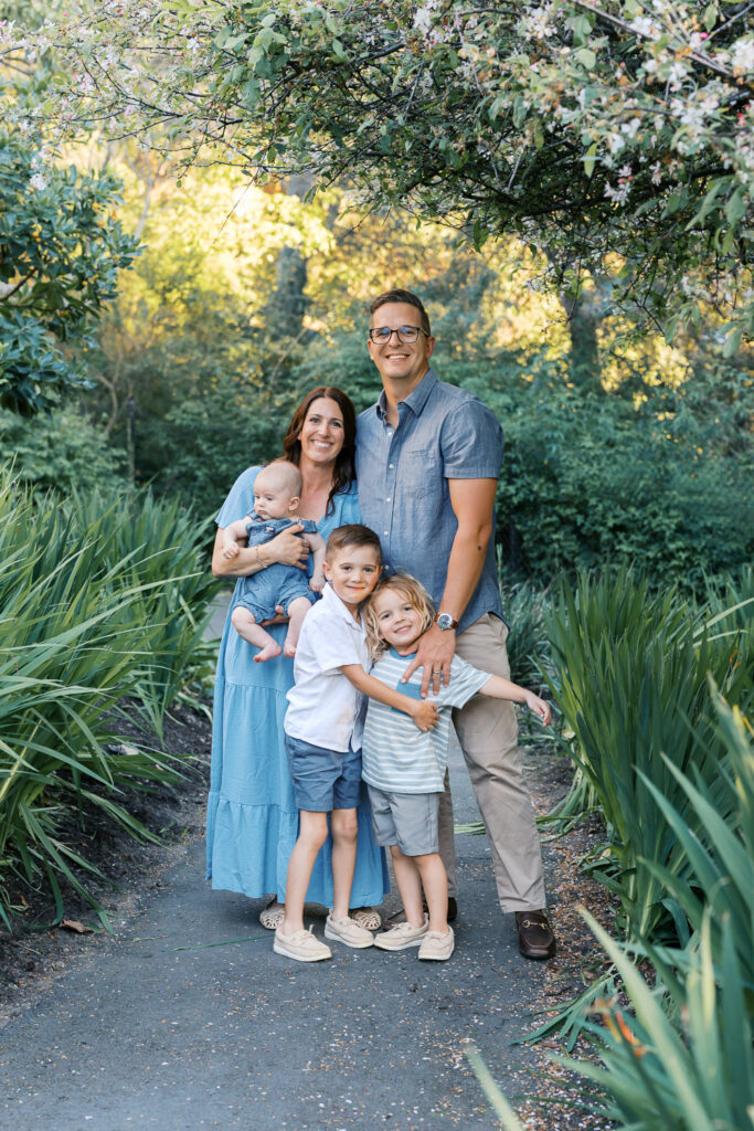 family of five poses at Dracena Park for a Piedmont family photography session